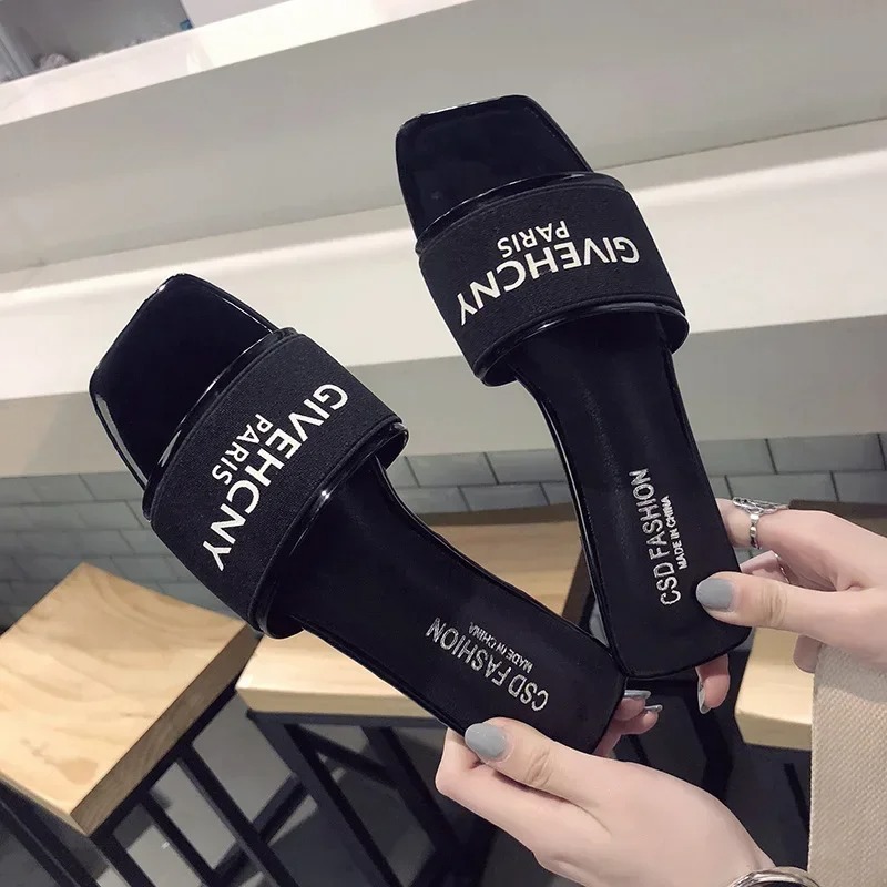 Women'S Fashion Brands - 女性のスリッパブランドサマーサンダル 2025 アウトドアファッション女性のスリッパカジュアルパーティービーチビーチサンダルビーチスリッパ