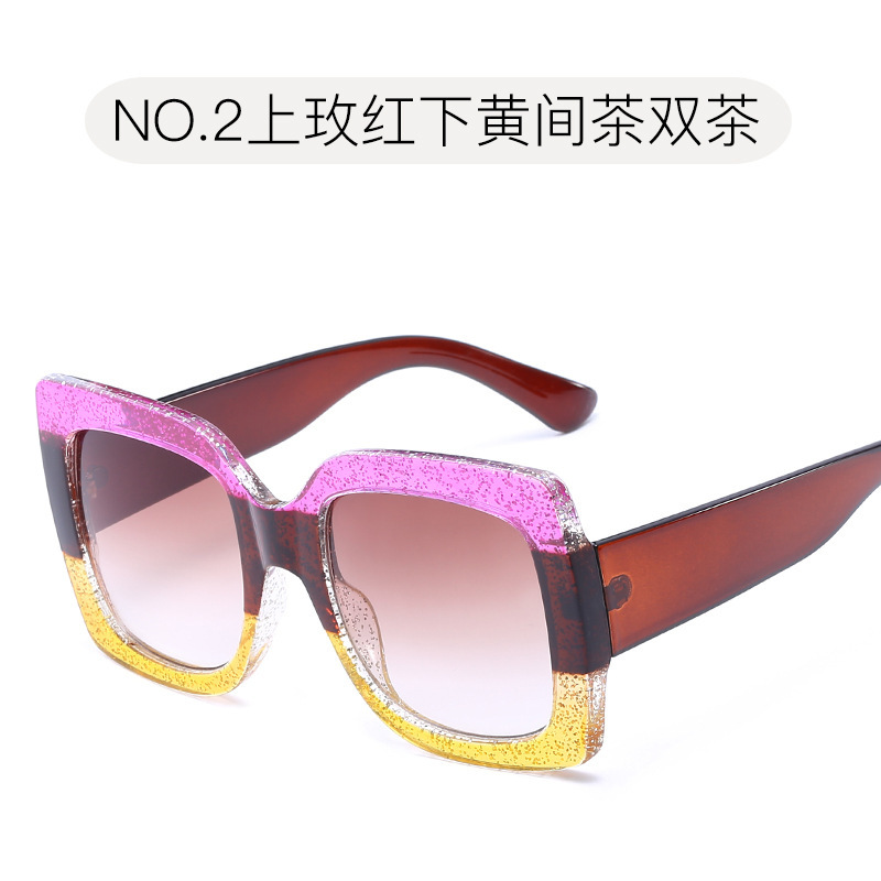 トレンドのオーバーサイズスクエアサングラス 女性用 グリッタ - Women Fashion Photoshoot のレビューと価格